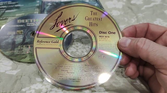 Открытие посылок осмотр CD дисков
