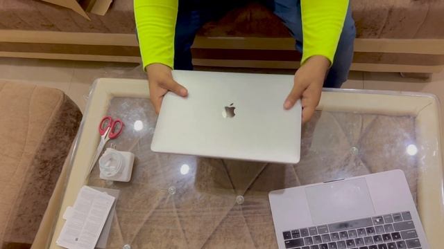 Unboxing Apple's MacBook Pro 13 | M1 vs Intel | Experience working with Apple products