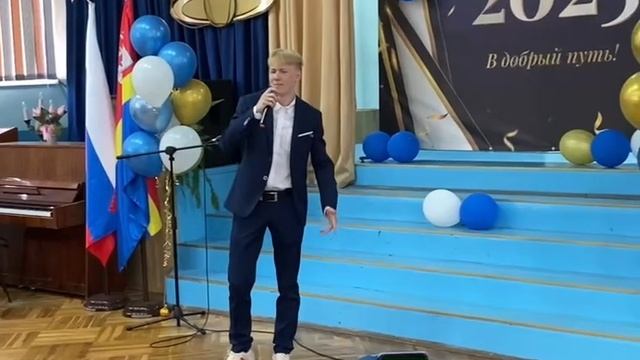 Стих Я разный - Евгений Евтушенко