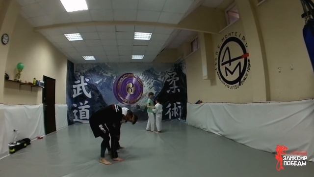 КЛЮЧИК ИЛИ ШКОЛЬНЫЙ ЗАХВАТ