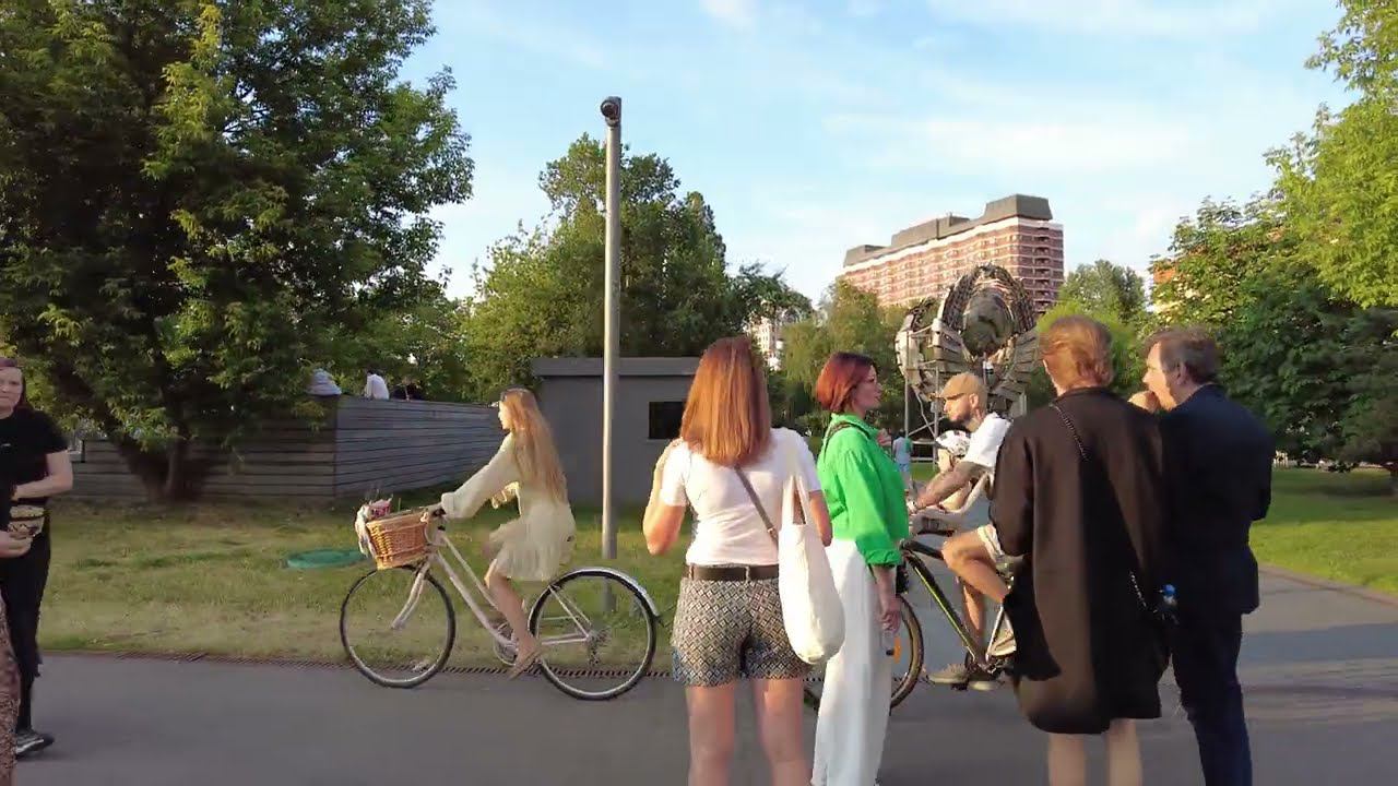 Walking Streets Moscow. Muzeon (park)  Ep. 80