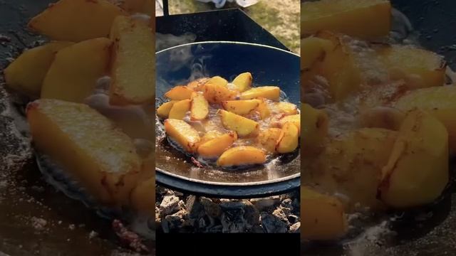 ТЫ НЕ ДЕЛАЛ ТАК СОЧНО И ВКУСНО _ РЕБРА НА САДЖЕ _ ГОТОВИМ НА КОСТРЕ домашняякул