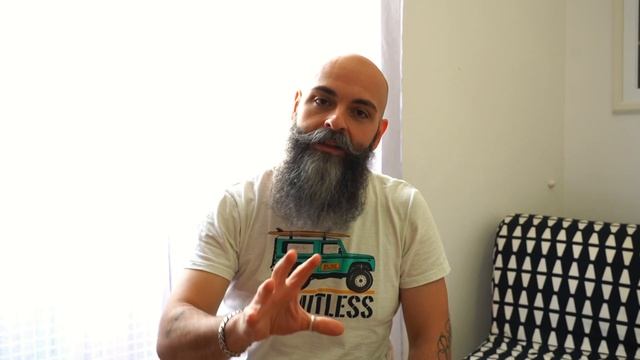 MORGAN,S vintage cologne (merita fresche  attenzioni)affrontiamo il caldo a colpi di cocco.