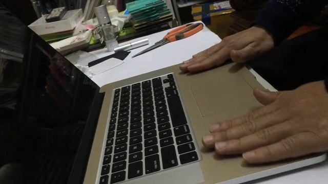Macbook 15'4 Retina màu Gold