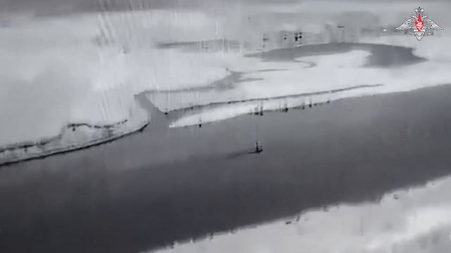 Операторы FPV-дронов ВДВ уничтожают технику и живую силу ВСУ на правом берегу Днепра