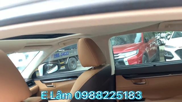 Sở hữu sedan hạng sang Lexus ES250 2017 vô địch tầm giá 1,8 tỷ với cực nhiều option và xe đại chất