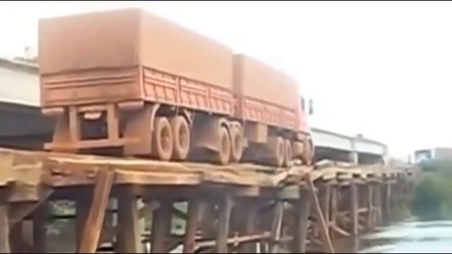 Нелегкая жизнь тяжелой техники! Работа на разрыв! mp4 — копия