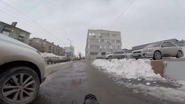 Мастер парковки на маркса)) на парковку не пускают. г.Омск глазами велосипедиста #118