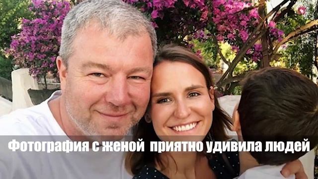 «Это не морская фигура»: Александр Робак показал редкую фотографию со своей женой