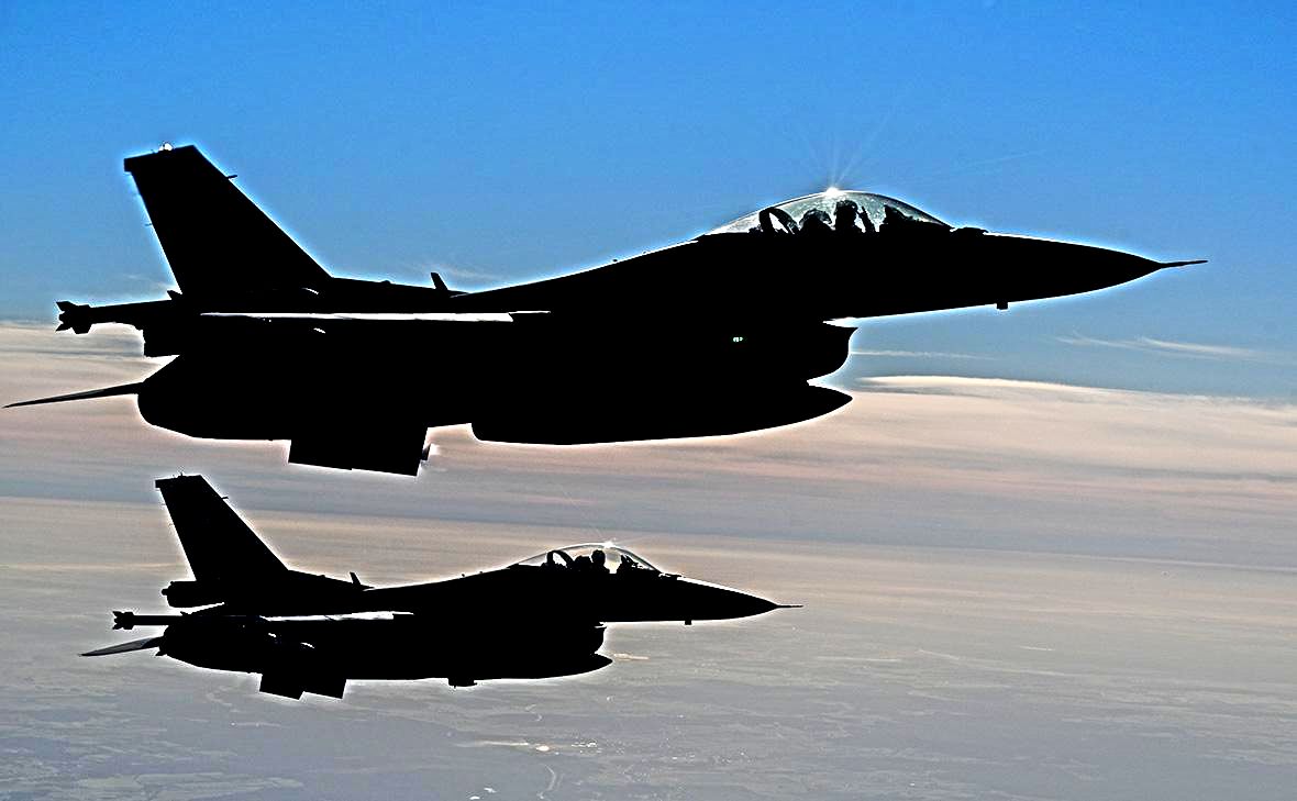 Стало известно, какая страна разрешила Киеву бить F-16 по целям в России