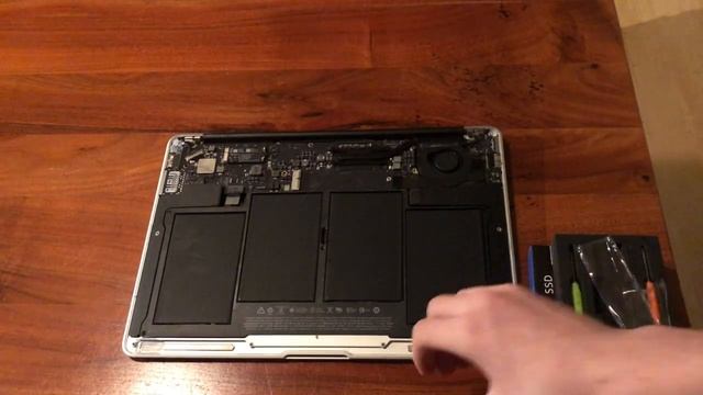 Upgrading the SSD on a MacBook Air 2017!