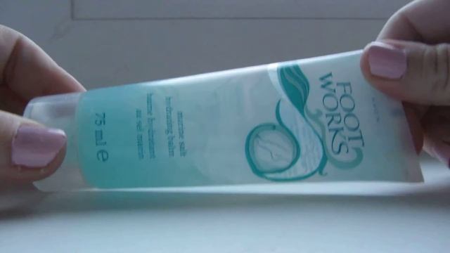 мои крема для рук и ног из Avon (и один скраб)