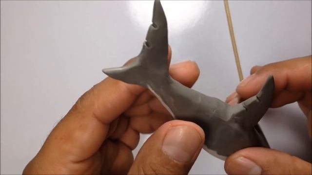 Como hacer un tiburon martillo de plastilina / How to make a hammerhead shark with clay