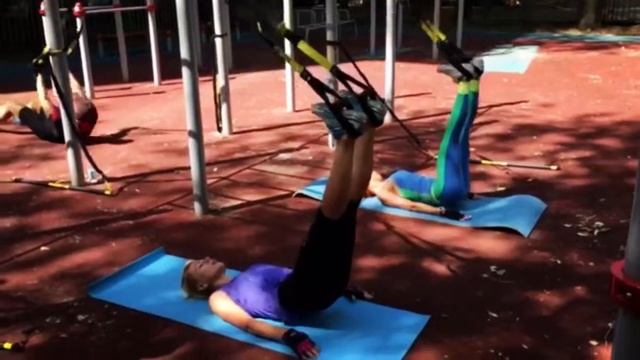 Тренировка  TRX на улице   функциональная тренировка