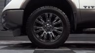 2016 Nissan Titan XD Platinum Reserve 4WD Crew Cab Cummins Diesel Pickup Truck
