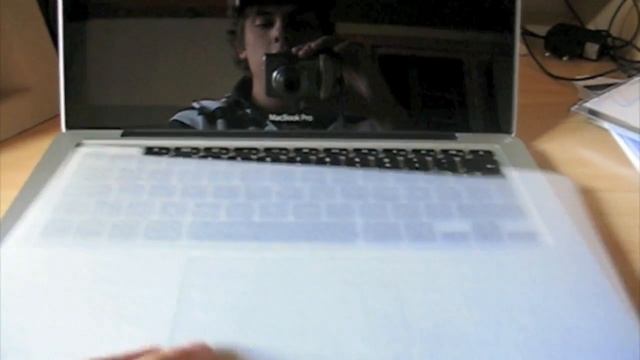 Déballage et présentation du MacBook Pro 13"