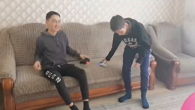 ПРОИГРАЛ - ПОЛУЧАЙ УДАР С НОГИ/ ФИФА 20/АНДРЕЙ VS АЛИШЕР /БИТВА #1
