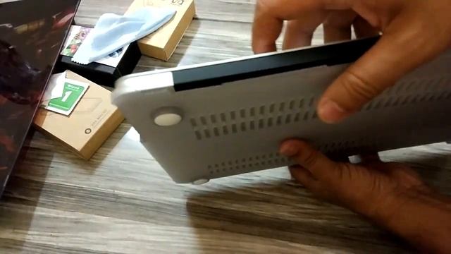 Unboxing of Apple Macbook Air Iron Man Hard Case Cover