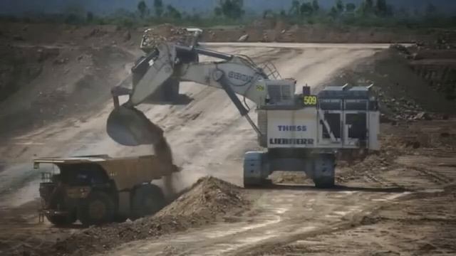 Карьерный экскаватор  Самые большие экскаваторы