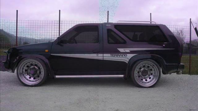 NISSAN TERRANo 1