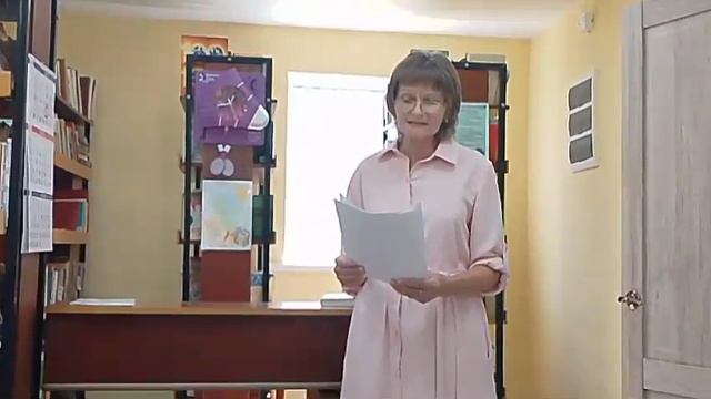 Жемчужины нашего края. Свои стихи читает Надежда Глейкина.mp4