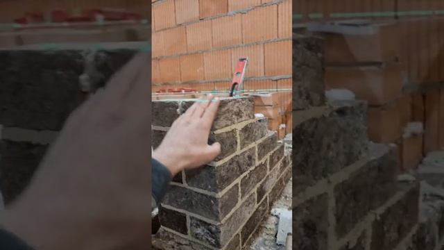 Мангальная зона из кирпича и лазерный уровень!