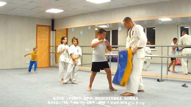 Жавохир. Папа спрашивал как сын. Стаж всего неделя - Лоукик Тюдан Хидзи ате Лоукик Хидза гери
