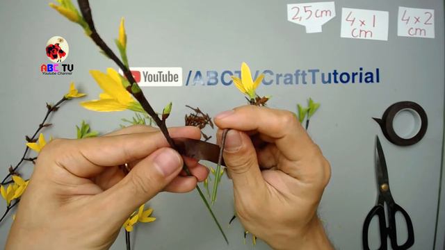 ABC TV | How To Make Forsythia Paper Flower From Crepe Paper (Slowly) - Craft Tutorial