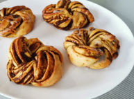 Они вам точно понравятся! Воздушные и ароматные булочки с начинокой из апельсина и корицы!