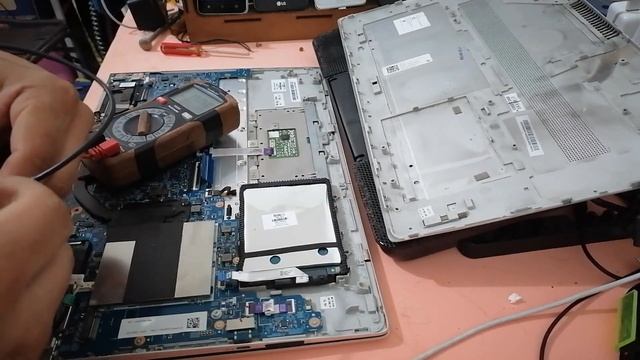 PORTATIL NO PRENDE LUZ PARPADEA LAPTOP NO ENCIENDE LED PARPADEA HP ASUS ACER DELL PANTALLA NEGRA ✅