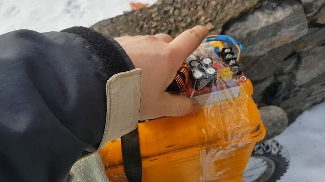 Эксперты с питанием электровелосипеда.