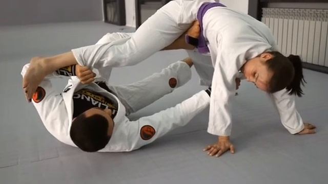 DelaRiva ➡️Xguard техника из позиции ДЕЛАРИВА с переходом в ИКС гард.