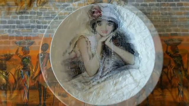 Декор тарелки своими руками - Девушка.  Decoupage. На 8 марта или день рождения!