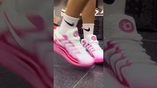 Баскетбольная обувь Nike KD 17
