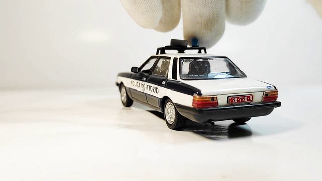 Масштабная модель автомобиля Ford Cortina MKV в масштабе 1:43..из моей коллекции))