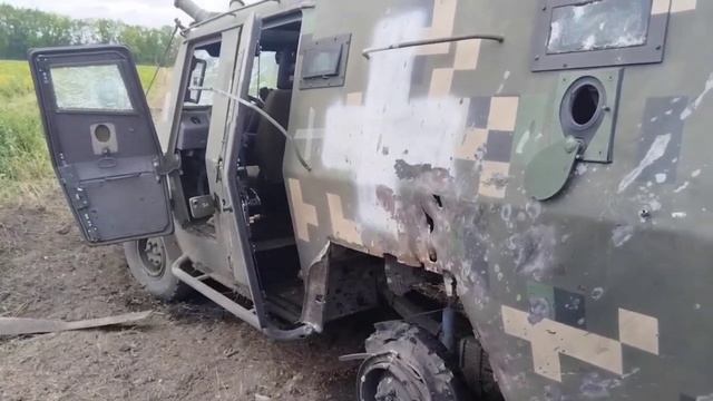 Уничтоженная техника украинских боевиков на территории КПП "Грайворон"