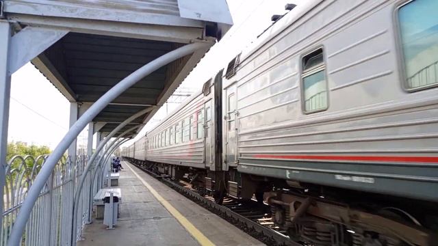 Теперь в "пиде" ЭП1-074 с пассажирским поездом проследует Мамаев Курган