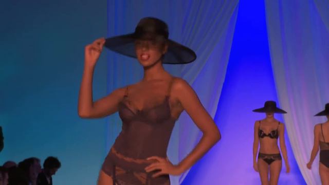 La Lingerie Française Fashion Show 2017 Empreinte POMPADOUR NuitAmbree