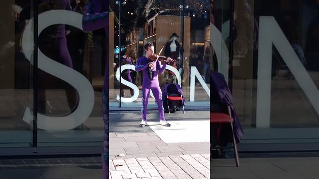 Pop Goes The Weasel sample