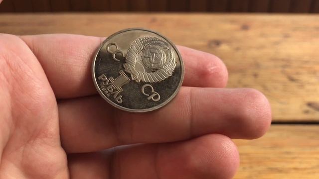 [4K]Нашёл небольшой набор юбилейных монет. Полировка монет.