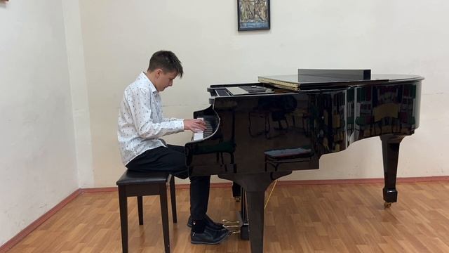 M.Giacchino "Le Festin" - исполняет Максим Денисов