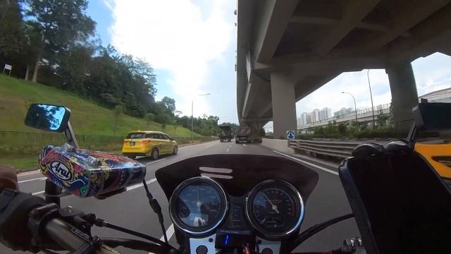Honda CB400 Spec 3 (Super4) with BlueFlame Carbon Slip-on. Morning ride in Singapore.
