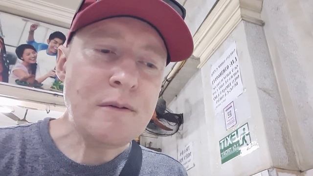 Пробую вьетнамскую кухню