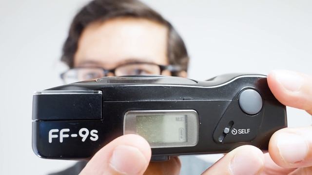 35mm compact camera: Ricoh FF-9S