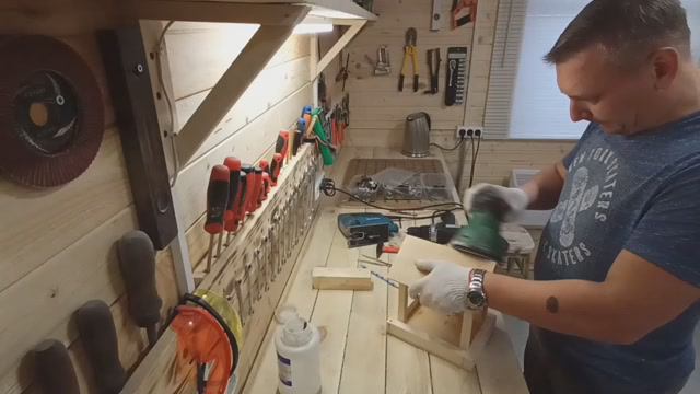 Кормушка для пернатых своими руками