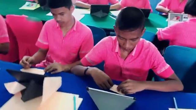 Origami  QR Code