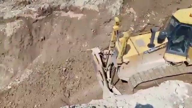 SEM 822D: работа в тайге на строительстве дороги