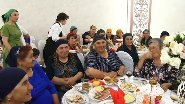 Жених ИЗМЕНИЛ невесте жизнь прямо на свадьбе! Смотреть до конца!