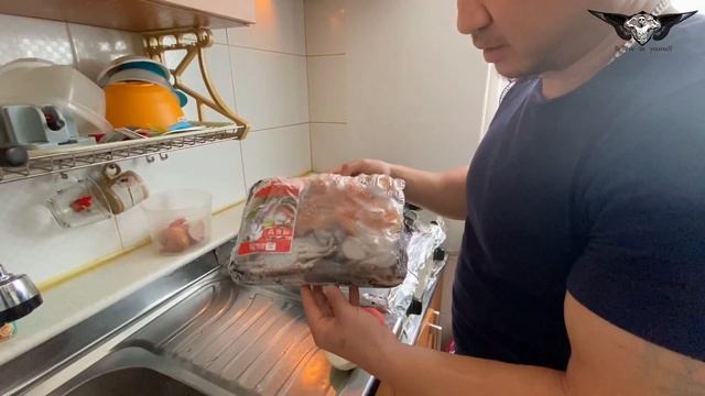Книга которую ты должен прочитать // очередной суп из морепродуктов // ВЛОГ-258