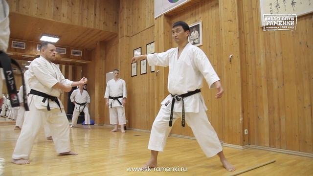 Каратэ Шотокан. Уроки Олега Цоя. Положение ног в камаэ